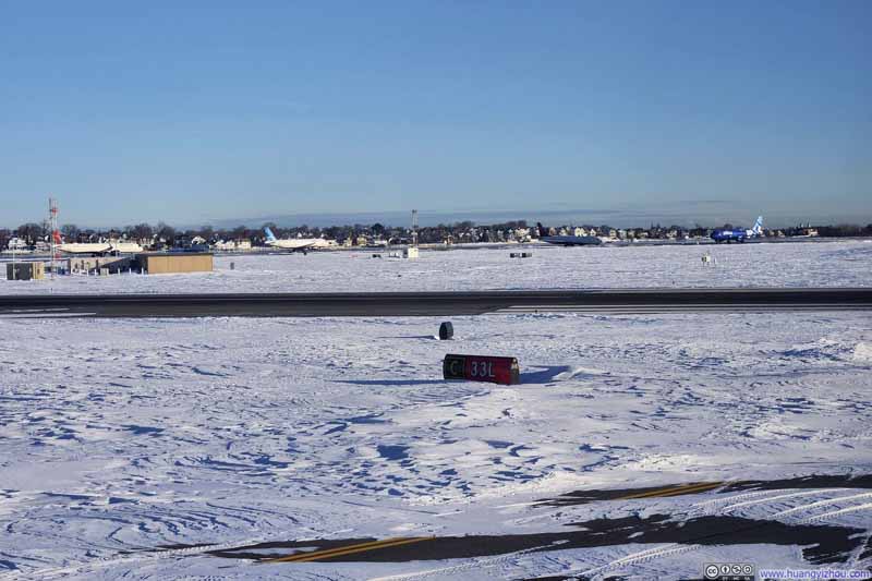 Planes in Line for Takeoff
