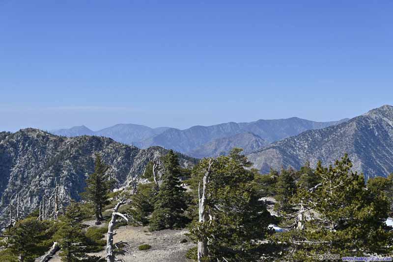 San Gabriel Mountains to the Northwest