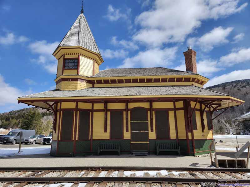 Crawford Notch Train Station
