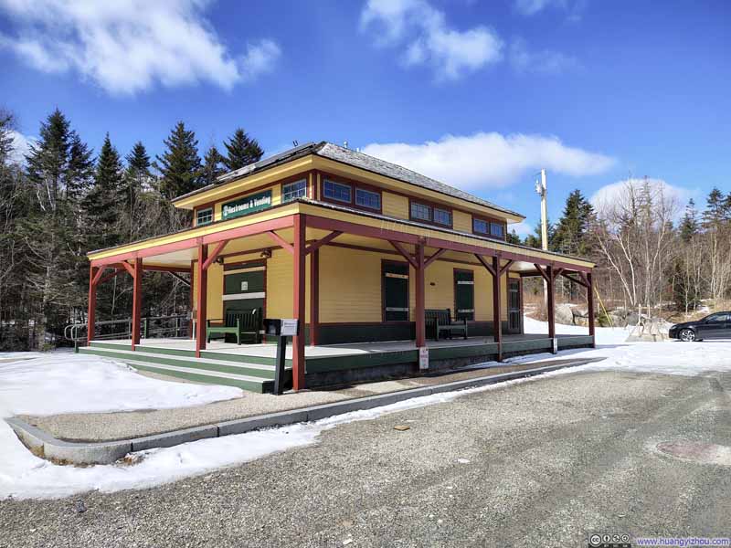 Crawford Notch Train Station