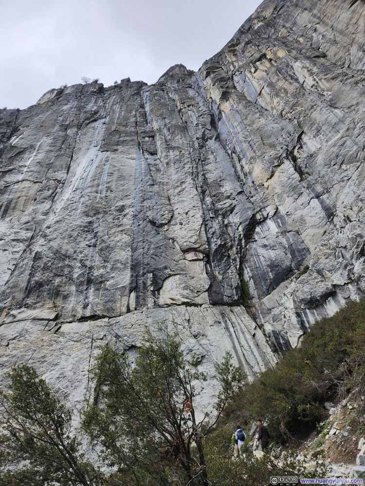 Cliffs of Eagle Tower
