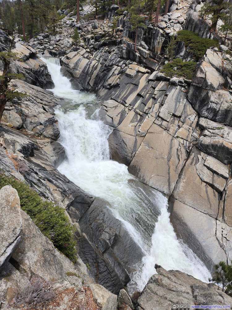 Yosemite Creek just before Upper Yosemite Falls