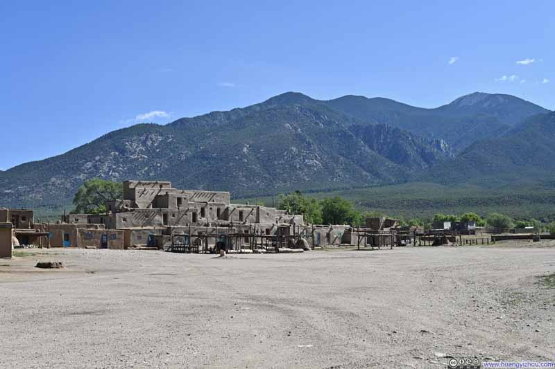 Taos Pueblo before Sangre de Christo Mountains