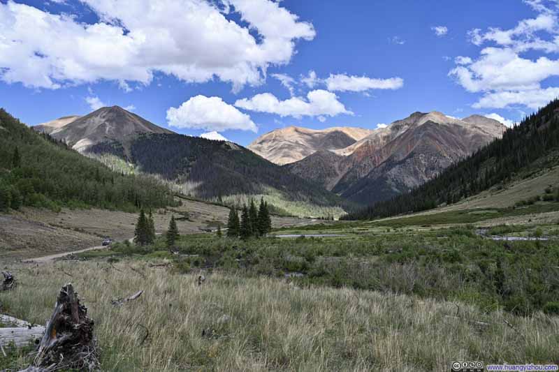 Mountains above Burrows Park